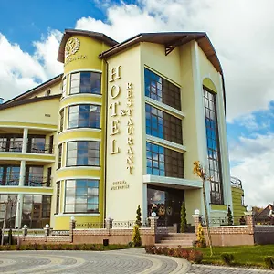 Hotel Warszawa, Malekhuv